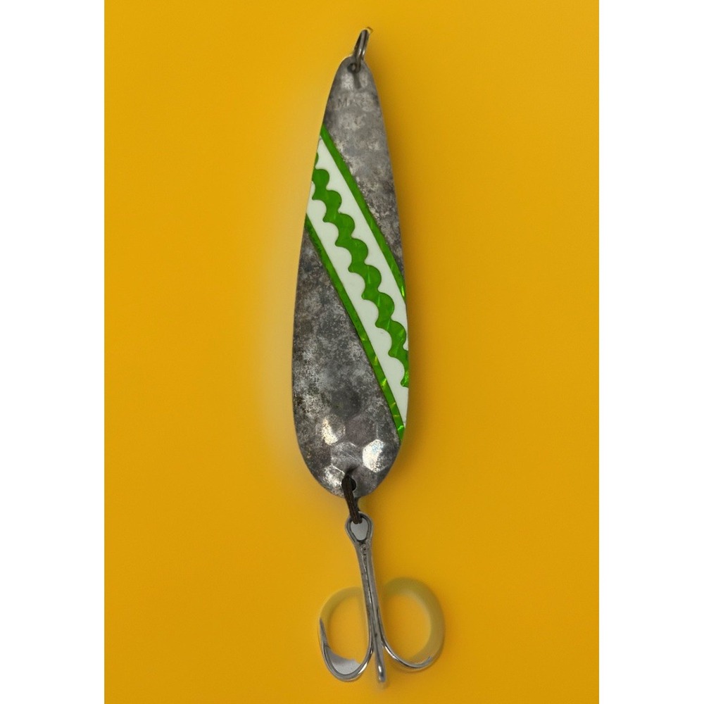Vintage NK Mag Hammered Trolling Spoon Lure Green White Salmon Pike 5"